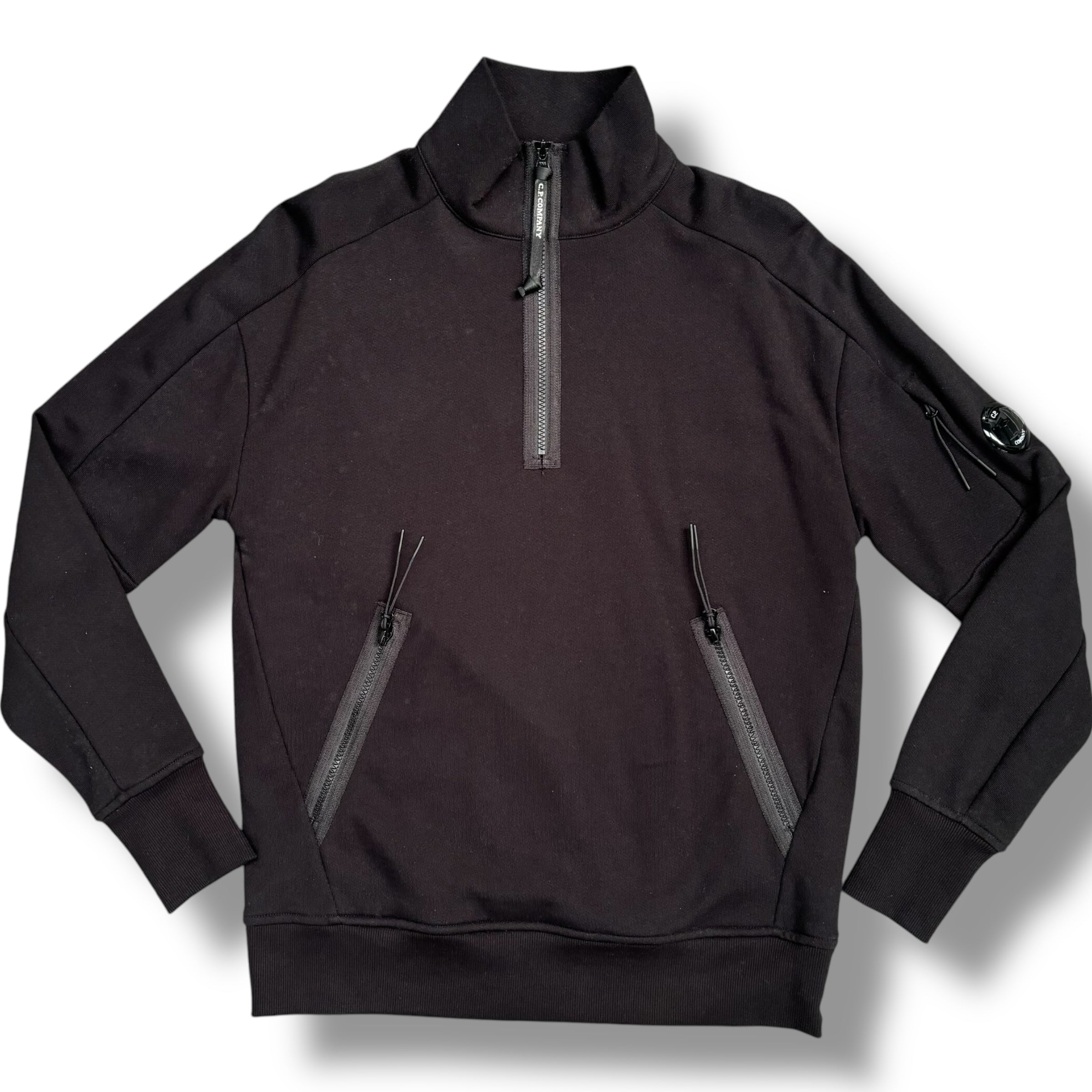 CP COMPANY LENS 1/4 ZIP SWEATSHIRT BLACK