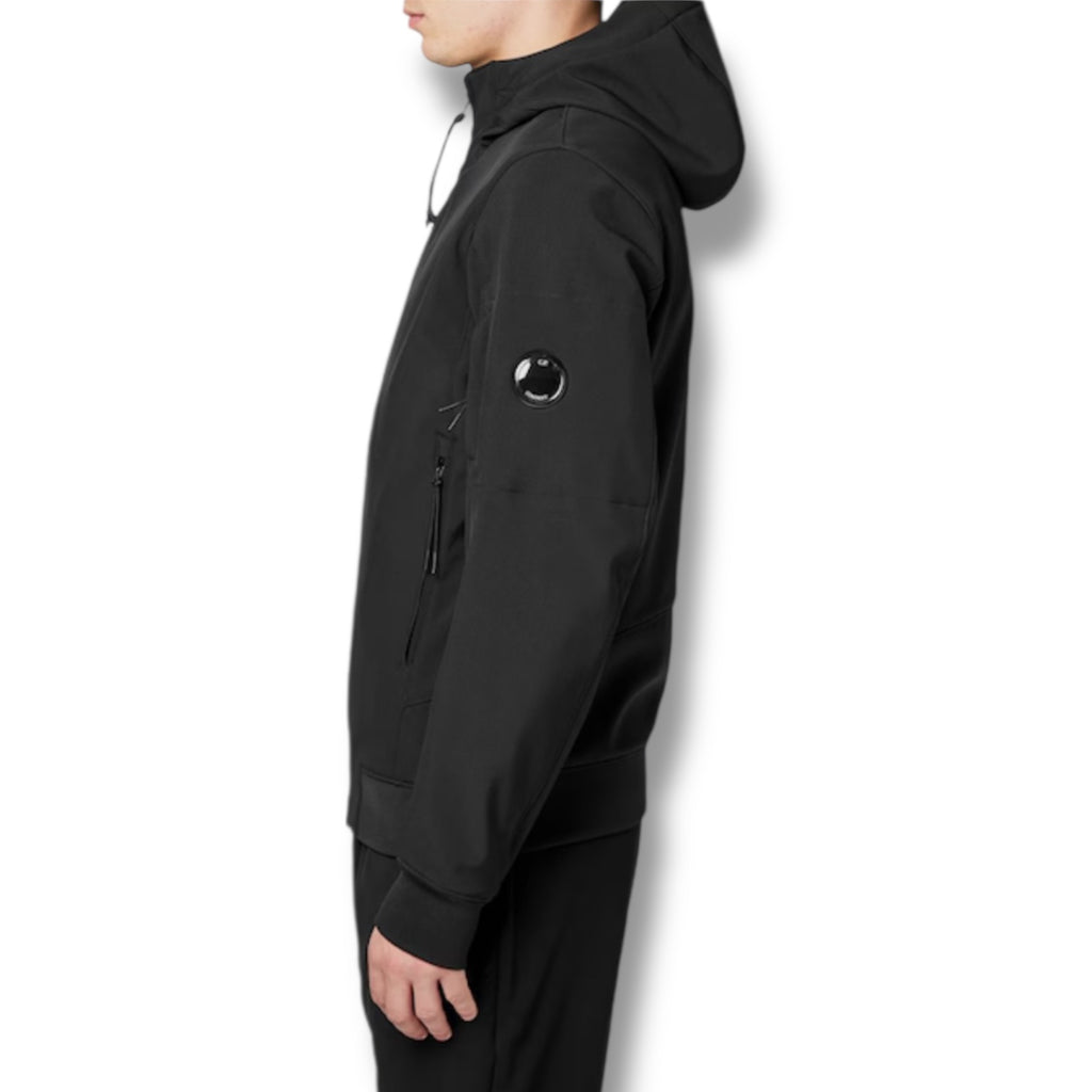 CP COMPANY SOFT SHELL-R HOODED LENS JACKET BLACK