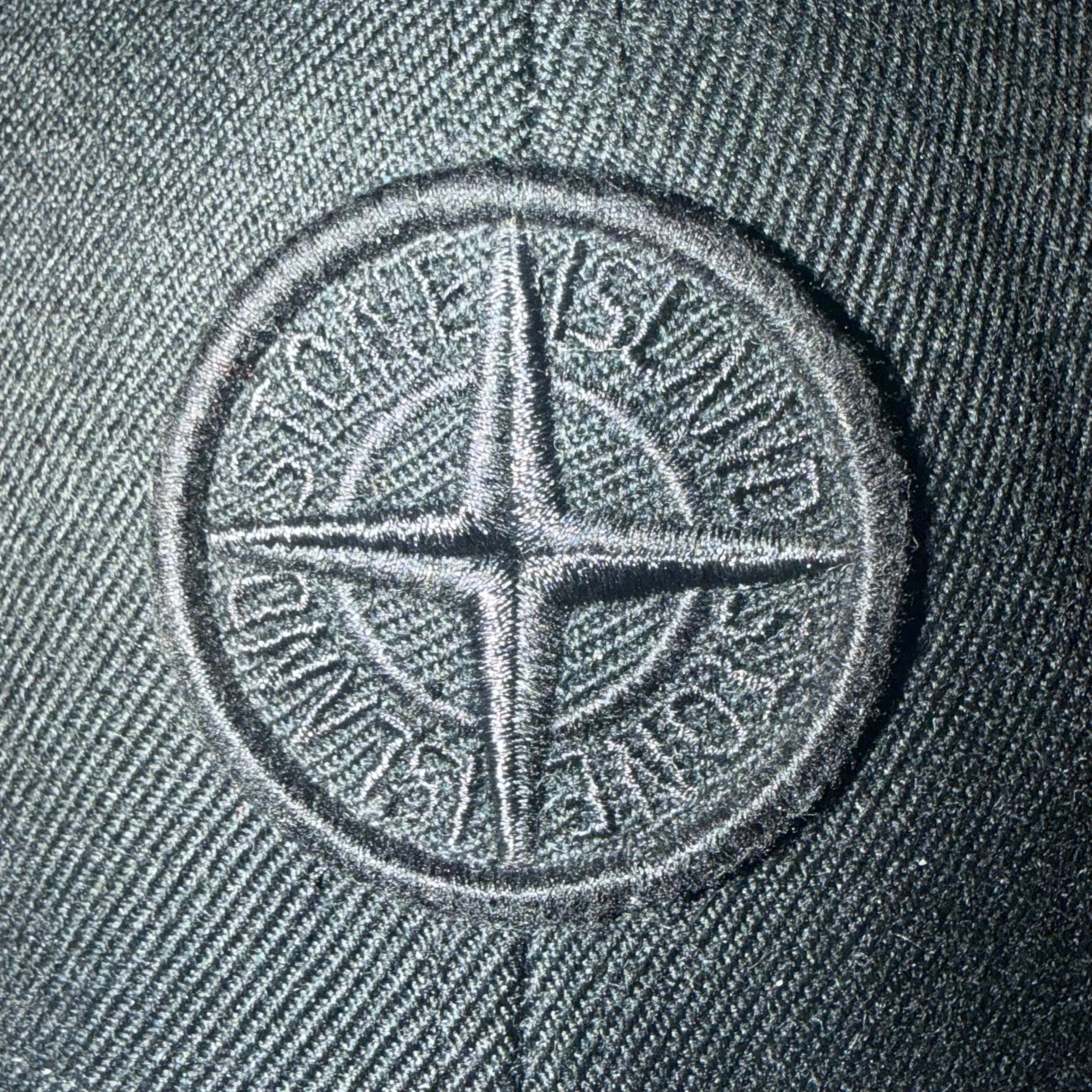 STONE ISLAND JUNIOR COMPASS LOGO BASEBALL CAP BLACK KIDS