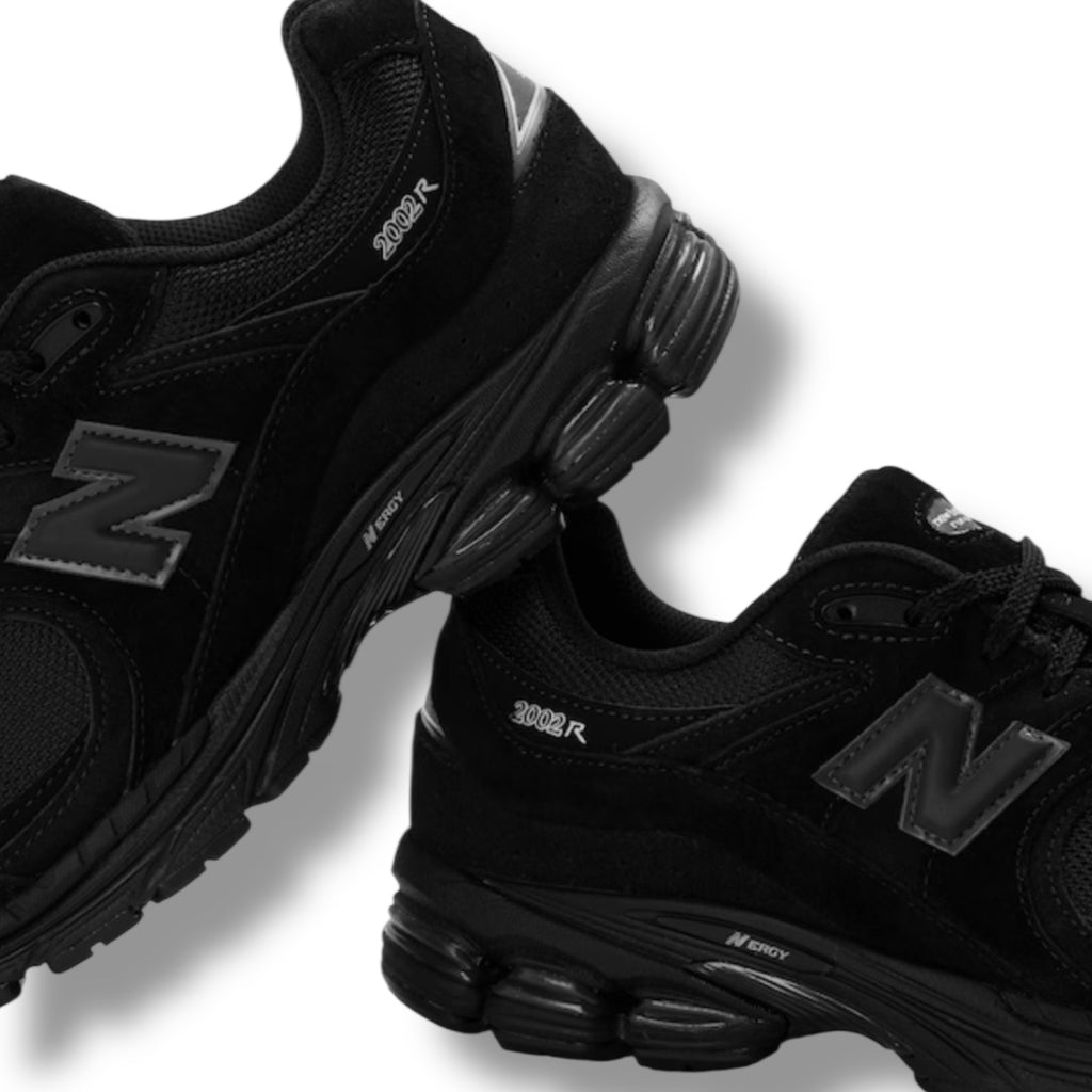 NEW BALANCE 2002 TRAINERS BLACK