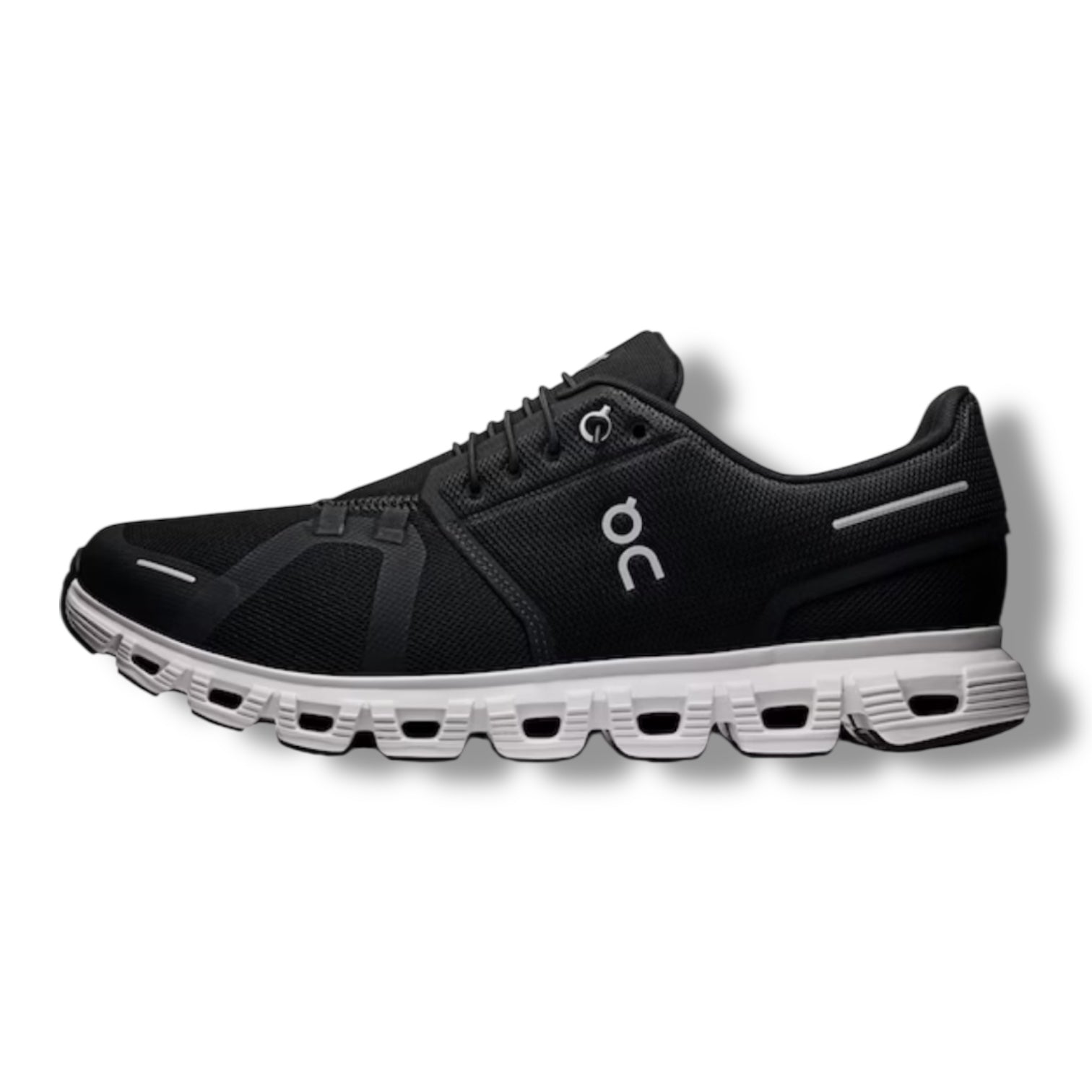 ON RUNNING CLOUD 6 TRAINERS BLACK WHITE