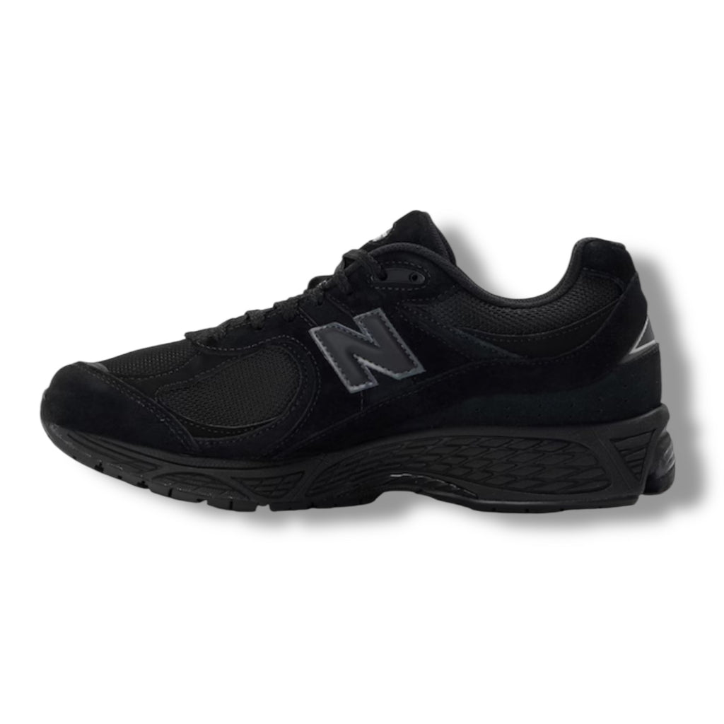 NEW BALANCE 2002 TRAINERS BLACK