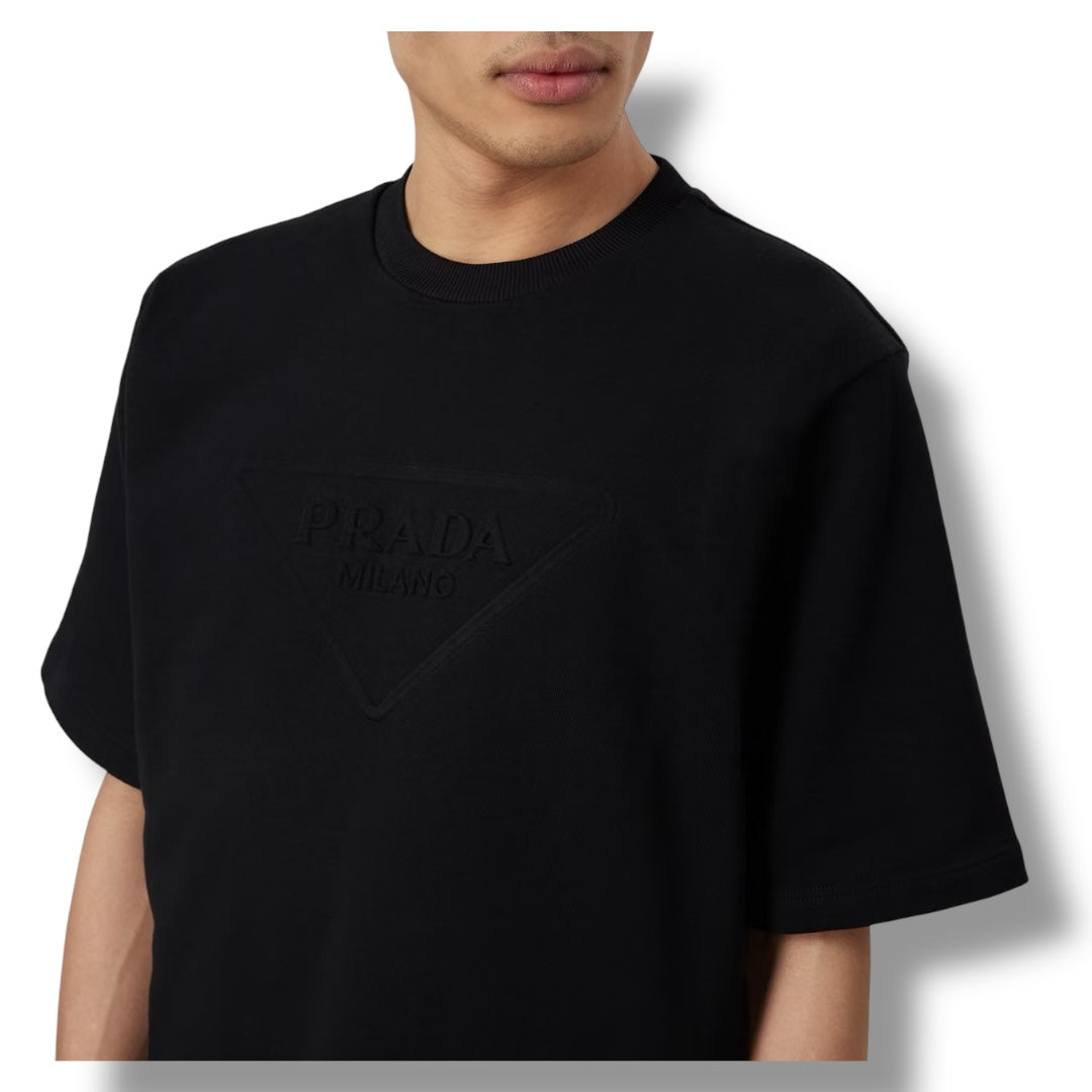 PRADA EMBOSSED TRIANGLE SHORT SLEEVE SWEATSHIRT T-SHIRT BLACK