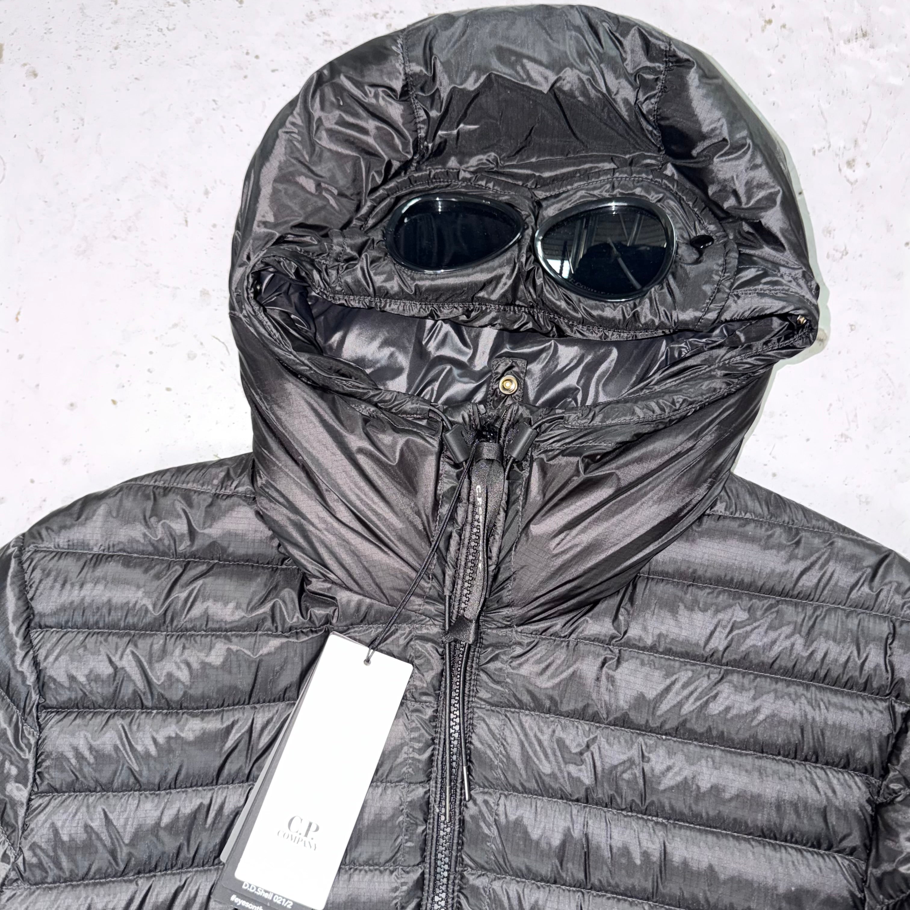 CP COMPANY DD SHELL GOGGLE DOWN PUFFER JACKET BLACK *SALE*