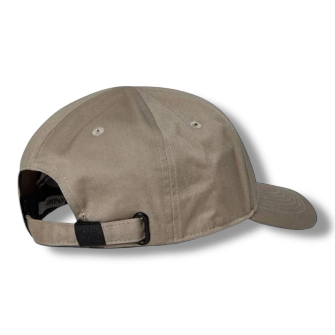 CP COMPANY EMBROIDERED LOGO BASEBALL CAP BEIGE