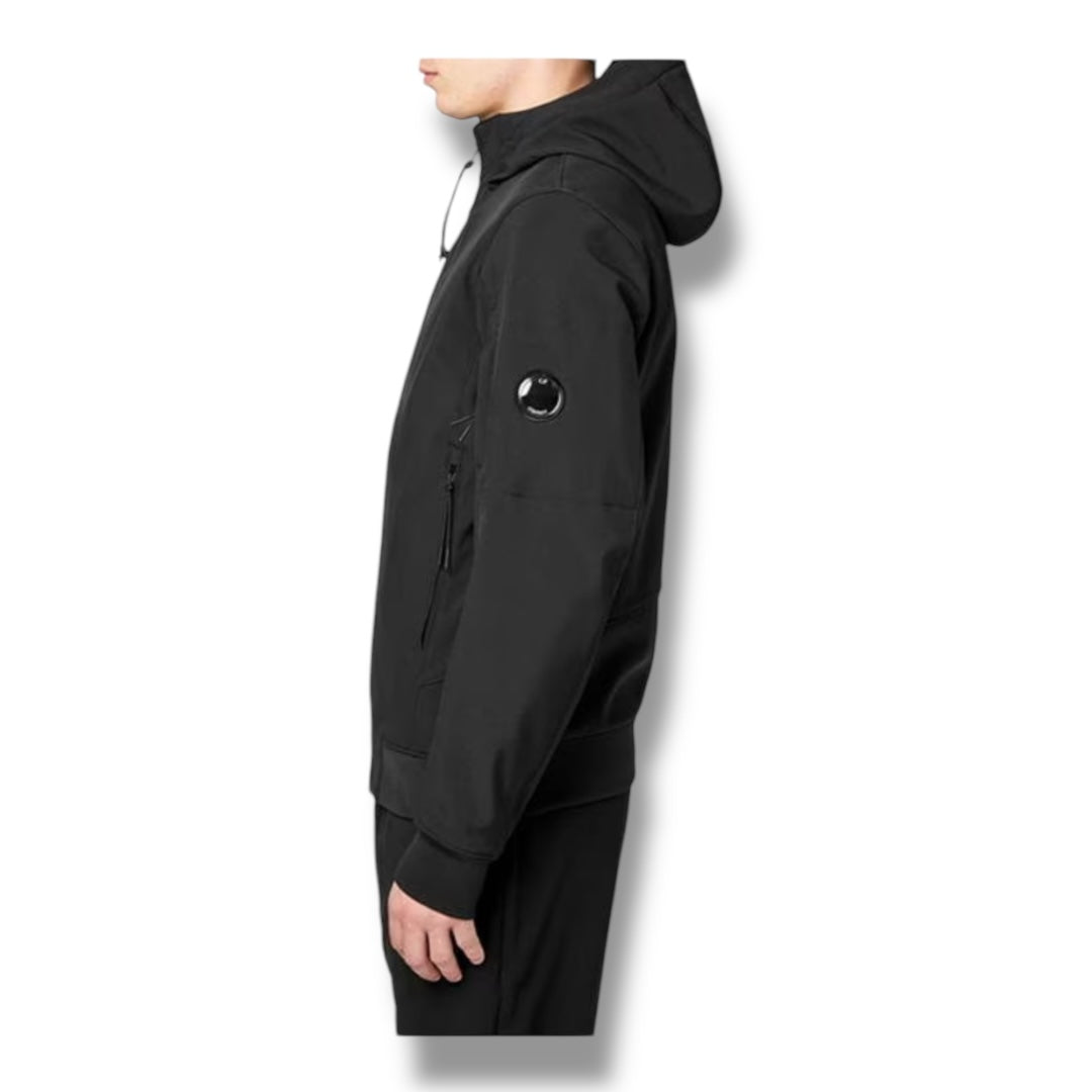 CP COMPANY SOFT SHELL-R HOODED LENS JACKET BLACK