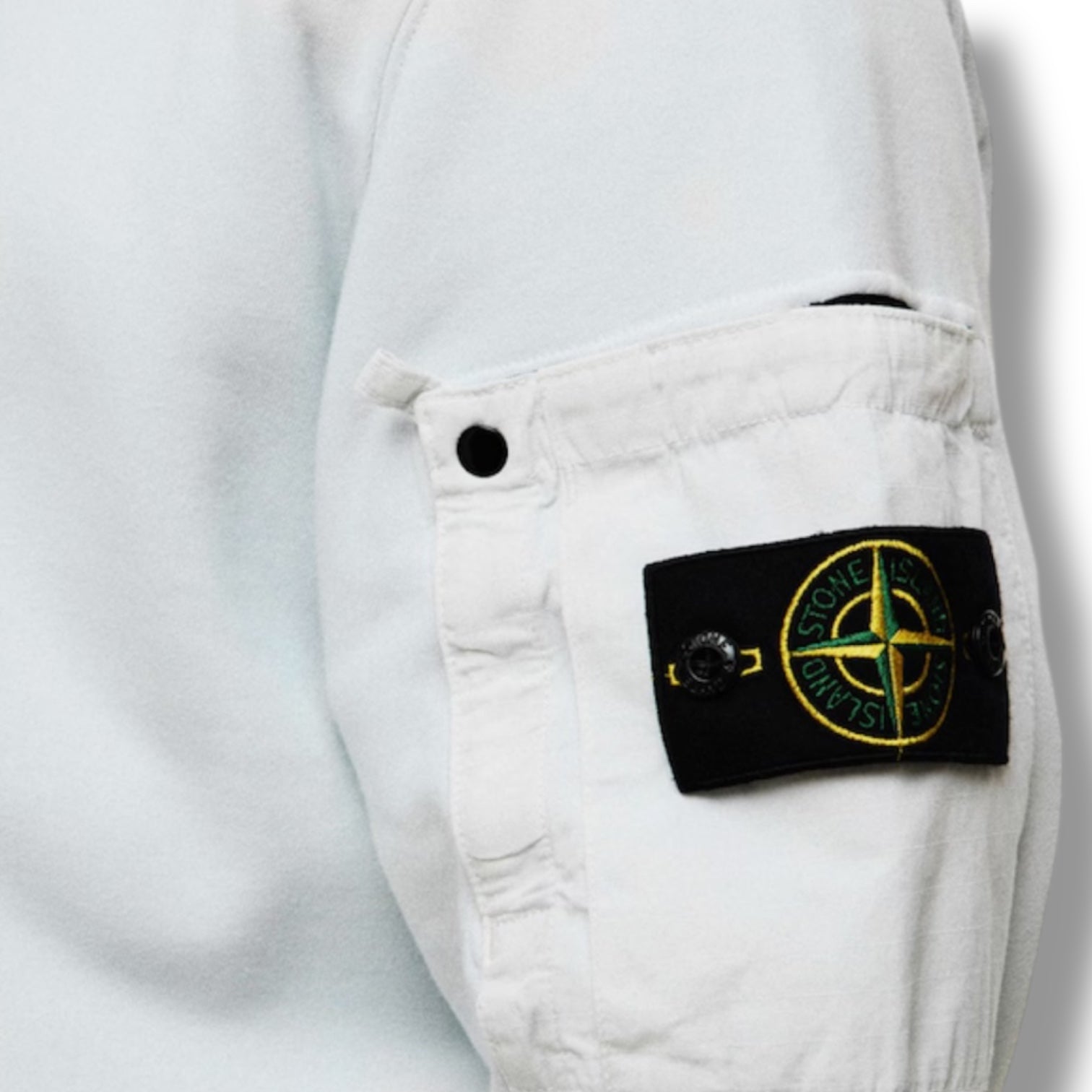 STONE ISLAND ZIP ARM POCKET CREW NECK SWEATSHIRT SKY BLUE