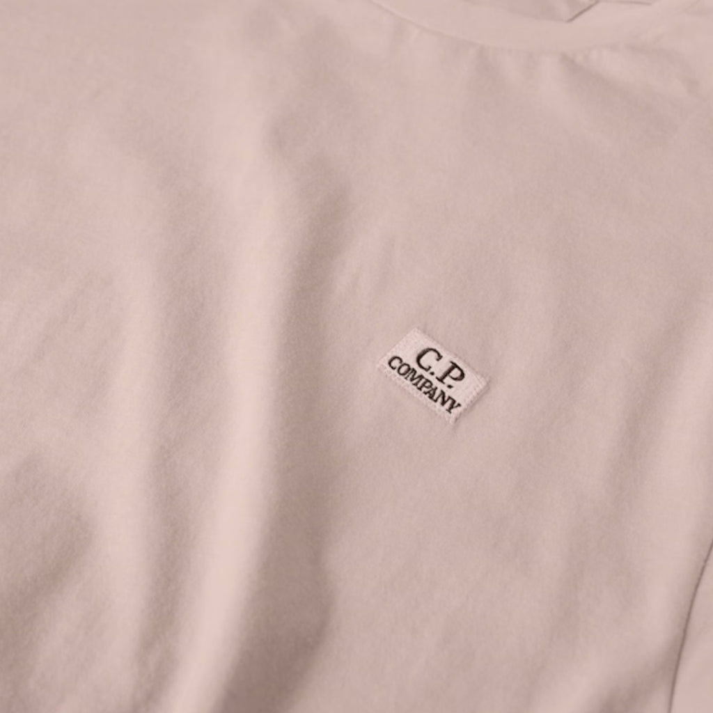 CP COMPANY SMALL LOGO T-SHIRT DOVE GREY