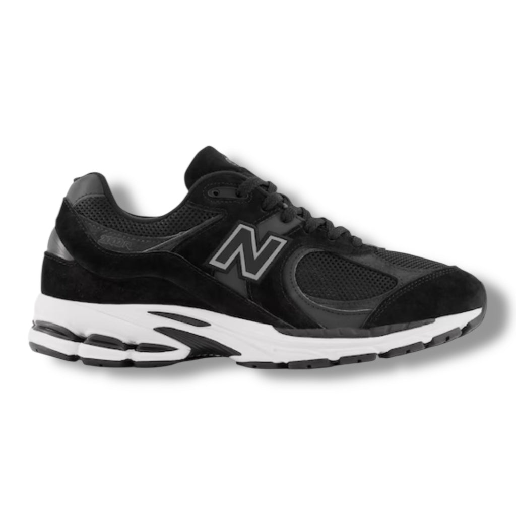NEW BALANCE 2002 TRAINERS BLACK WHITE