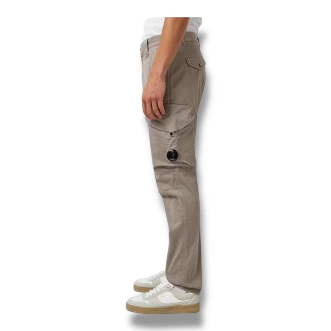 CP COMPANY ERGO LENS CARGO PANTS BEIGE