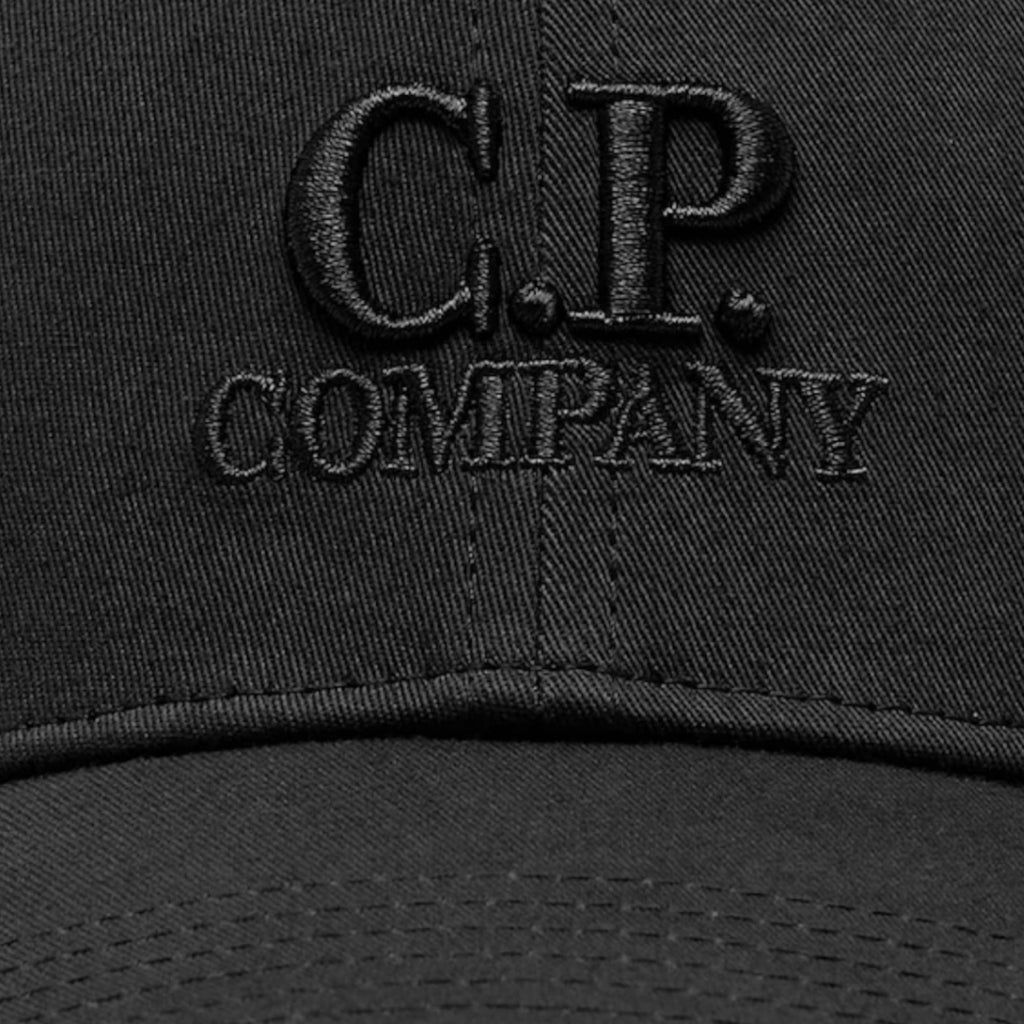 CP COMPANY EMBROIDERED LOGO BASEBALL CAP BLACK