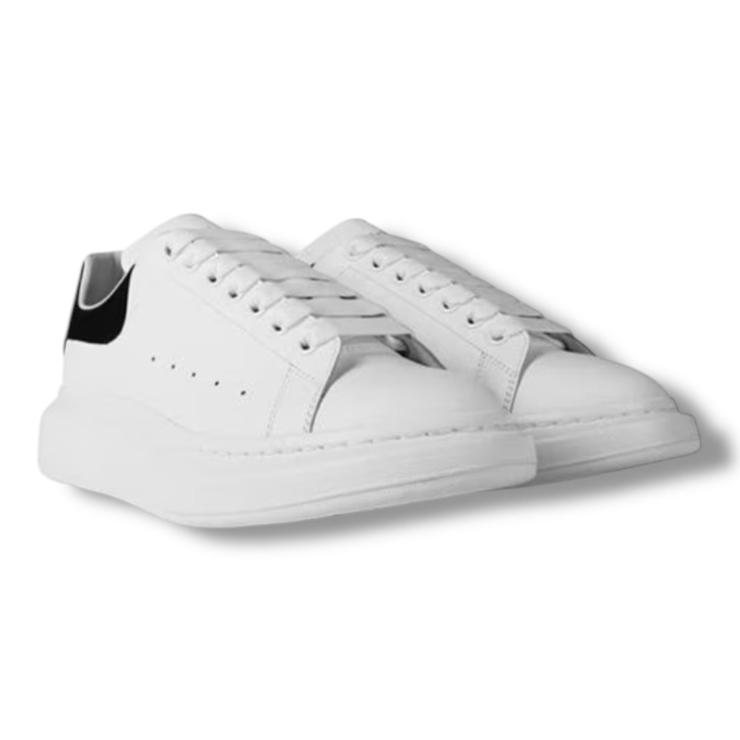 ALEXANDER MCQUEEN OVERSIZED WHITE / BLACK