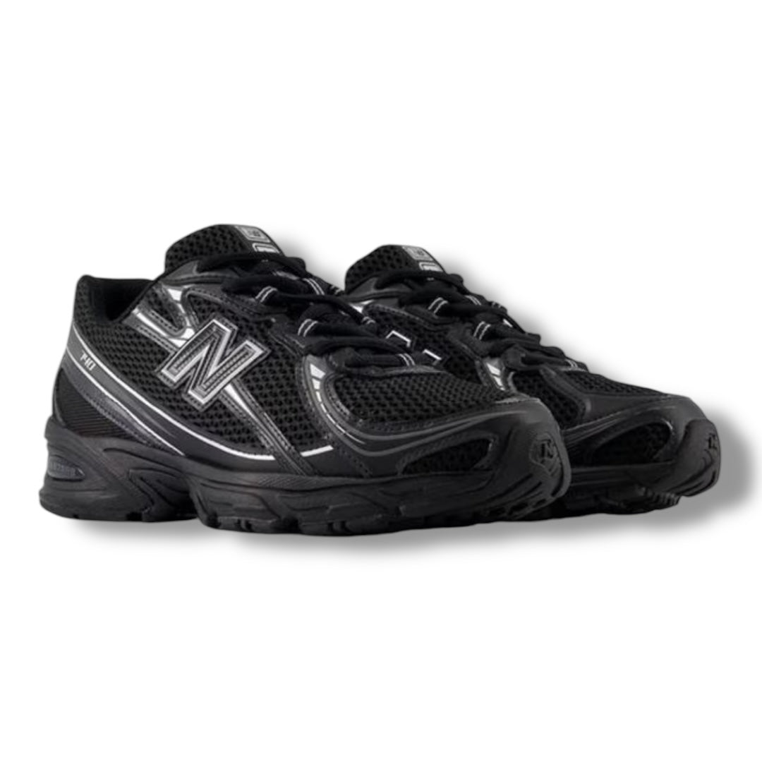 NEW BALANCE 740 TRAINERS BLACK