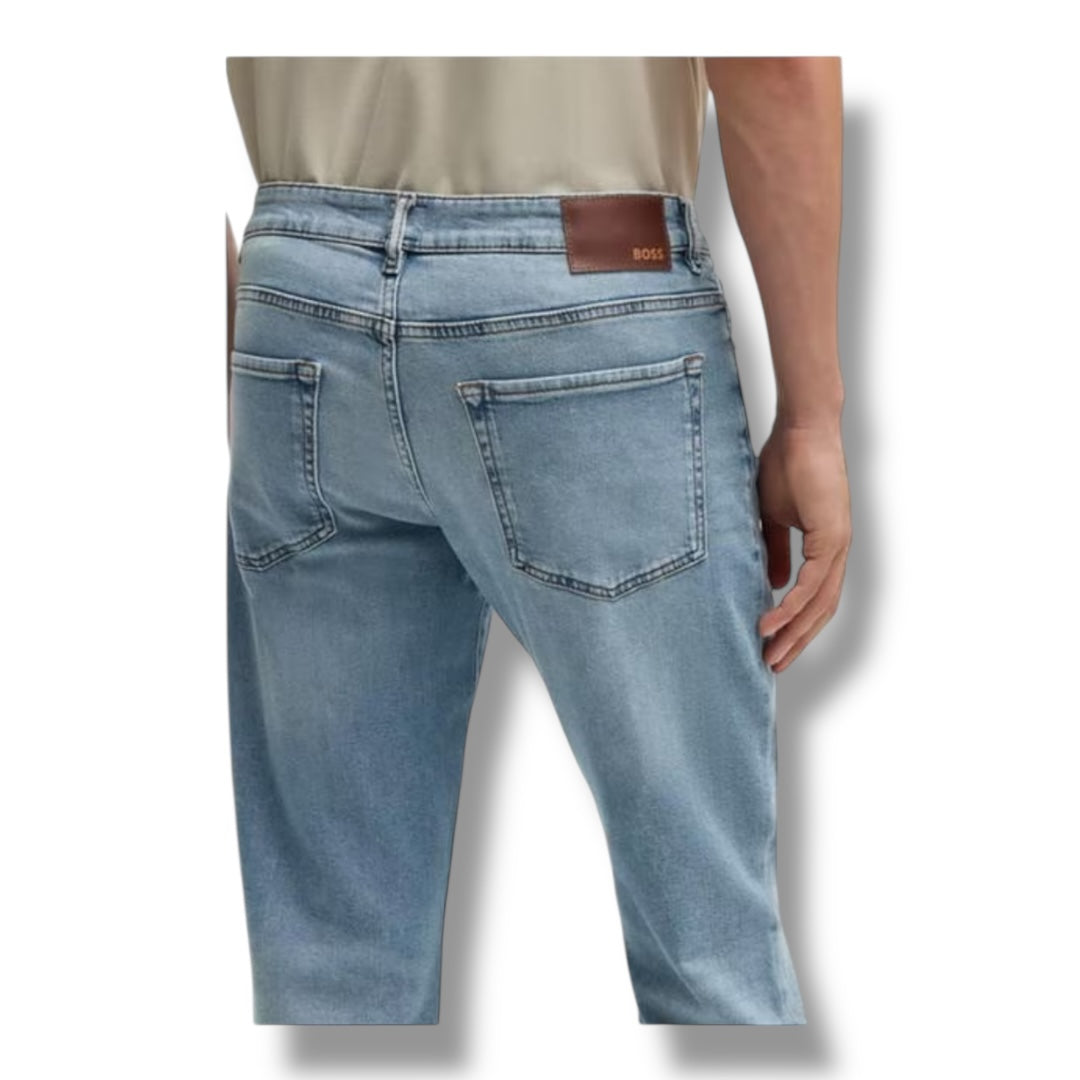 HUGO BOSS MAIN STRAIGHT LEG JEANS LIGHT WASH BLUE
