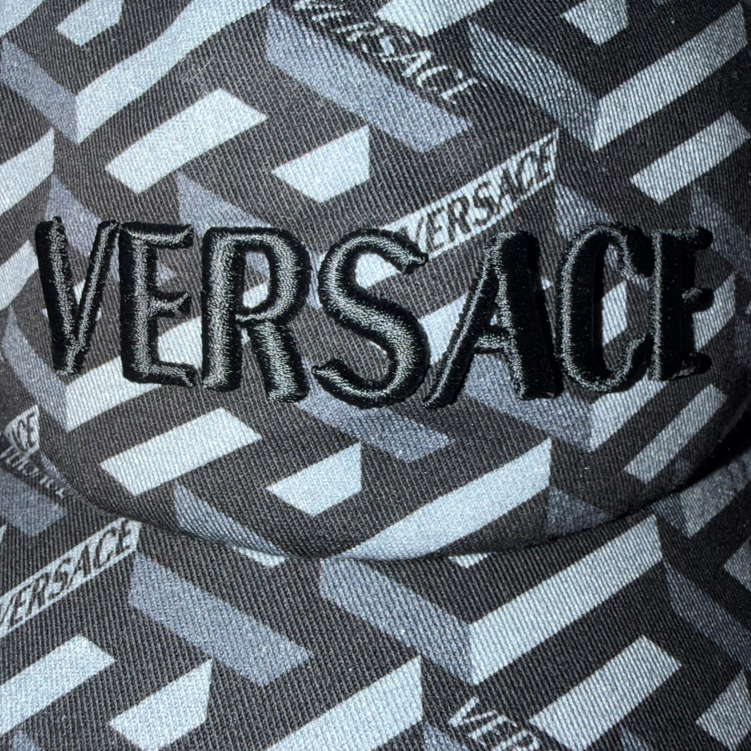 VERSACE BASEBALL CAP BLACK & GREY